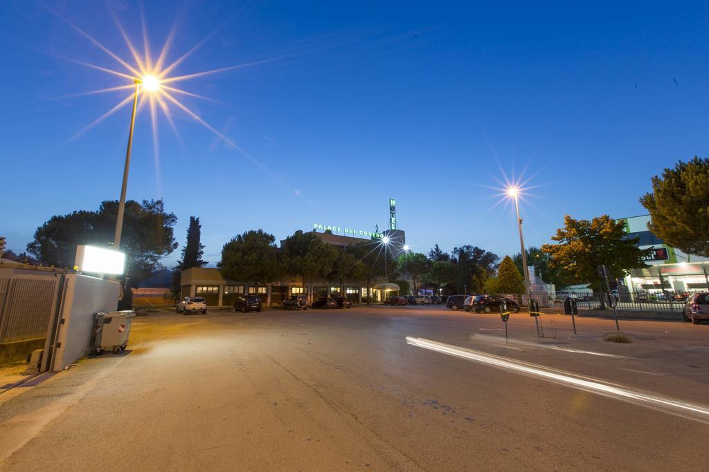 Hotel Palace Del Conero أوزيمو المظهر الخارجي الصورة